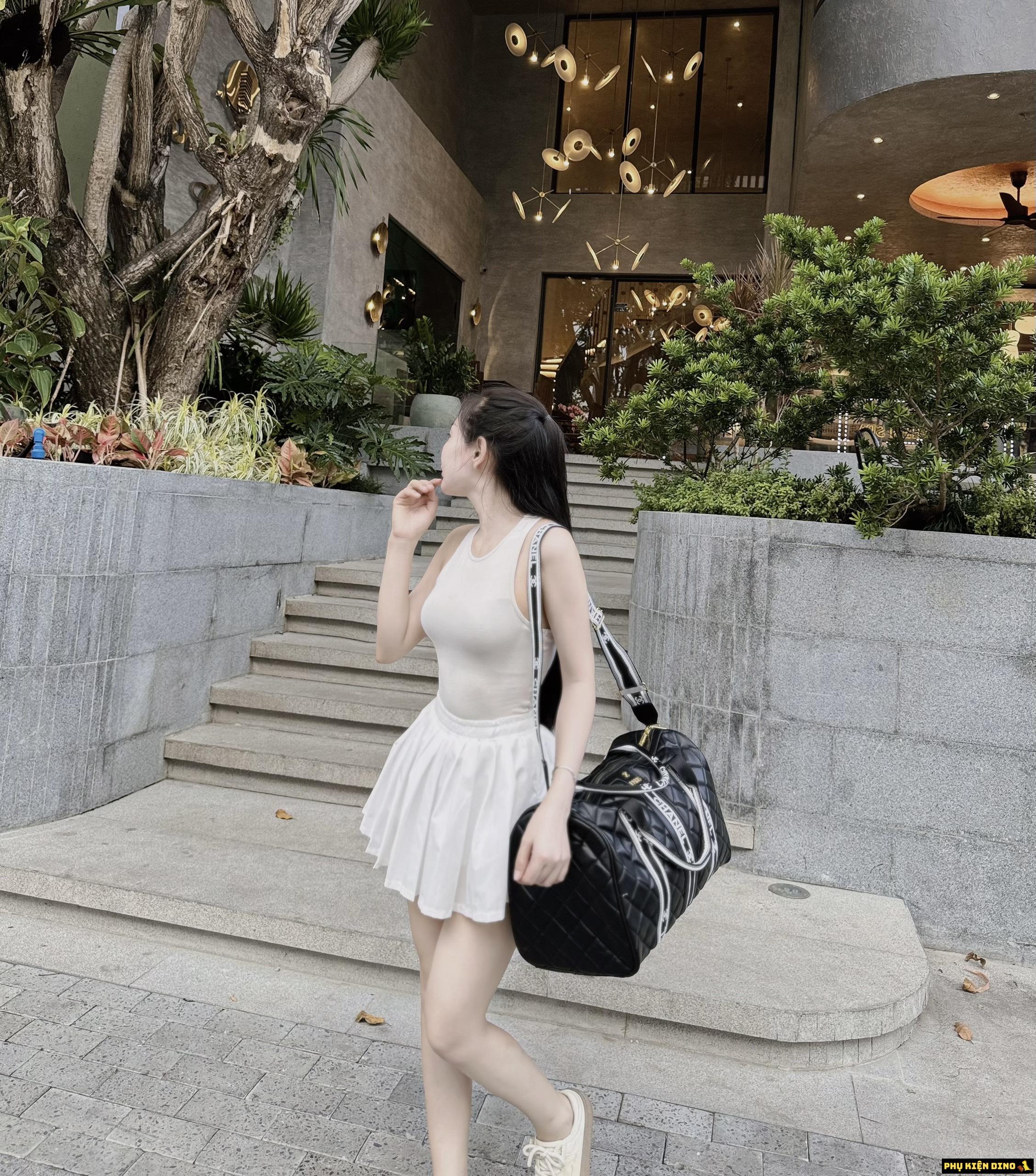 Túi Trống Du Lịch Chanel Size 50 Túi Trống Du Lịch Chanel Size 50